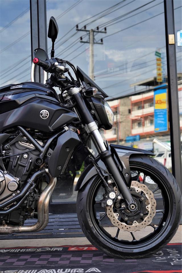 MT07 Yamaha 6