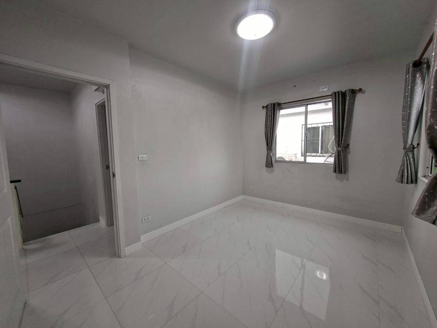 ให้เช่าทาวน์เฮ้าส์ 2 ชั้น The connect 12a กิ่งแก้ว 37 พร้อมอยู่ (N.1916) 11