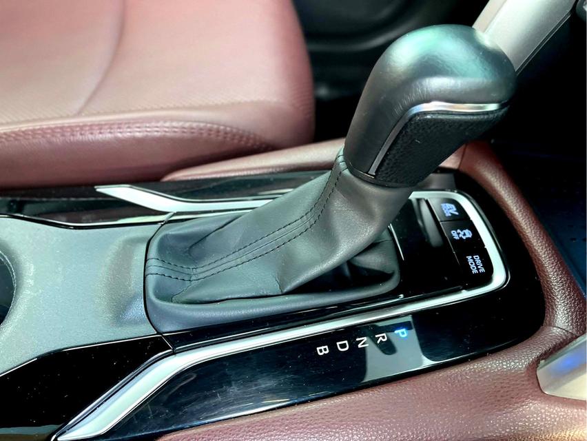 TOYOTA COROLLA CROSS HEV 1.8 A/T 60th ANNIVERSARY ปี65 (2022) 10