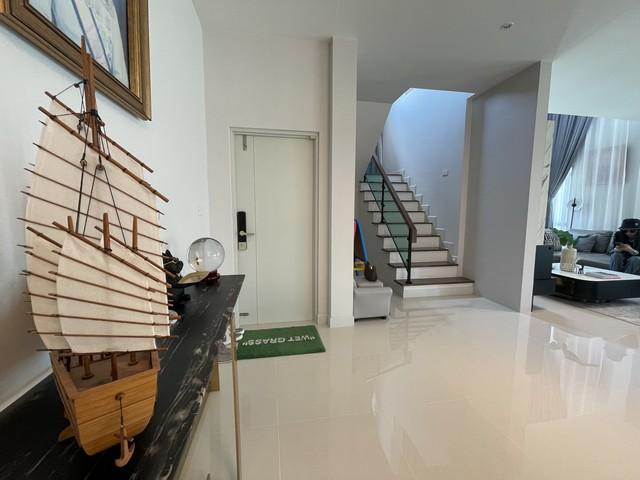 🥇 ขายบ้านเดี่ยว THE CITY บรมราชฯ - ทวีวัฒนา ที่ดิน 117 ตร.วา พื้นที่ใช้สอย 309 ตร.ม. 4 ห้องนอน | 4 ห้องน้ำ 6