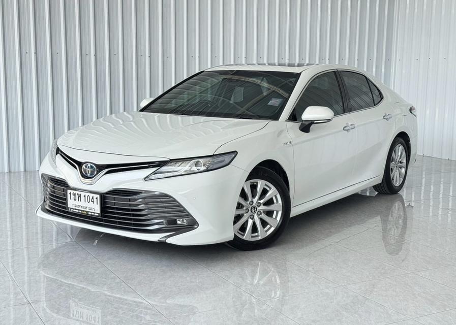 Camry 2.5 Hybrid Premium Luxury ฟรีดาวน์ 2