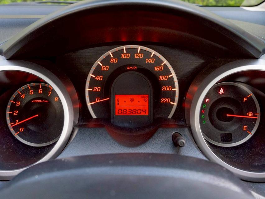 Honda jazz 1.5SV ปี 2012 ♨️ #ประกันเครื่องเกียร์3ปี3หมื่นkm♨️ 16