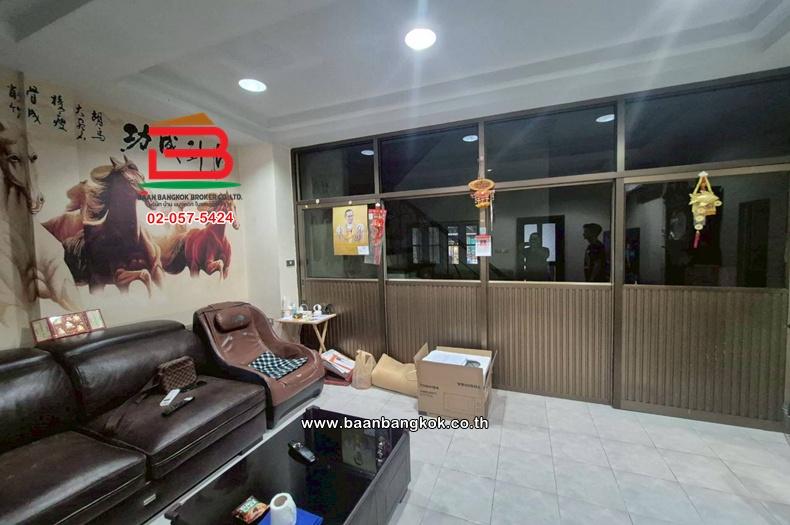 ทาวน์เฮาส์ หมู่บ้านบางใหญ่ซิตี้ (ซอย15) เนื้อที่ 36 ตร.ว. ใกล้ตลาดบางใหญ่ ถนนกาญจนาภิเษก ตำบลเสาธงหิน อำเภอบางใหญ่ นนทบุรี 4