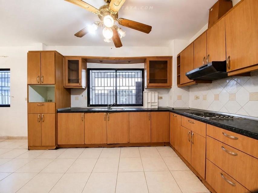 For Rent — 4-Bedroom Pool House at Royal Park Village, Thepprasit RoadPrivate pool house for rent at Royal Park Village, Thepprasit Road, Pattaya. 10