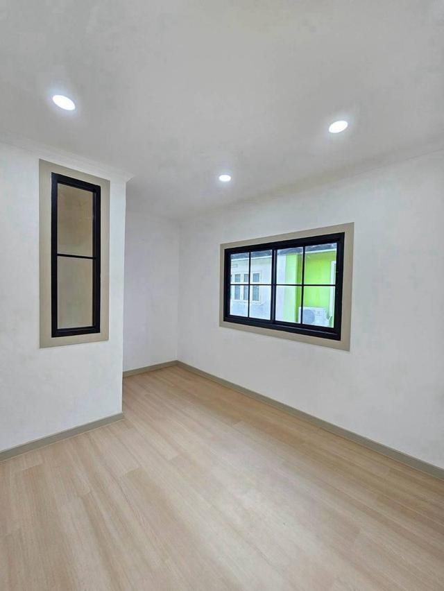 หมู่บ้านปิยวรารมย์ เฟส3 ถนนบ้านกล้วยทาวน์เฮาส์ 2 ชั้น ตกแต่งใหม่พร้อมอยู่ 15