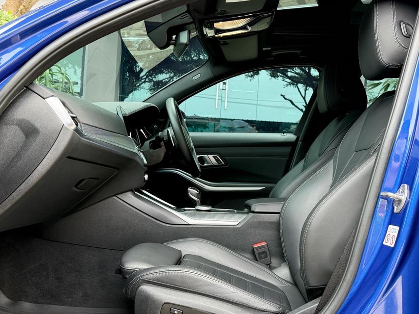 2022 BMW 330e MSPORT G20 รถมือเดียวออกป้ายแดง รถวิ่งน้อยเพียง 53,000 กม รถเข้าศูนย์ทุกระยะ รถไม่เคยมีอุบัติเหตุครับ รูปที่ 13