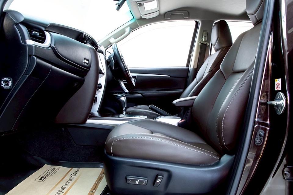 รหัสรถ 2A676 FORTUNER 2.4 V 2WD 2017