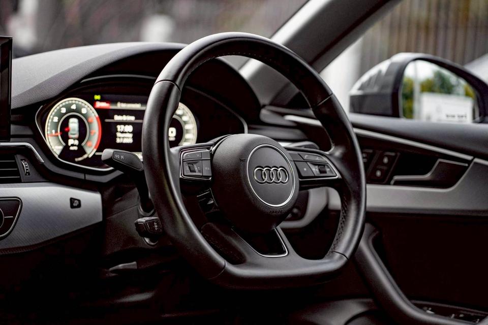 รหัสรถ PR6969 Audi A5 40TFSI SportBack ปี 2021 12