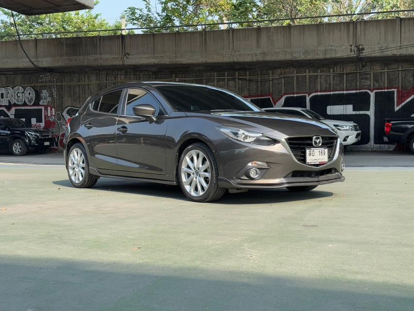 ขายรถ mazda3 2.0S Sport ปี 2015 สีน้ำตาล เกียร์ออโต้