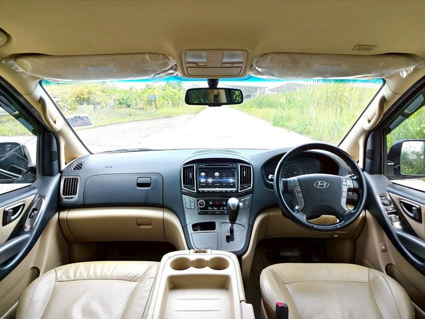 Hyundai H1 2.5Deluxe ปี17 12