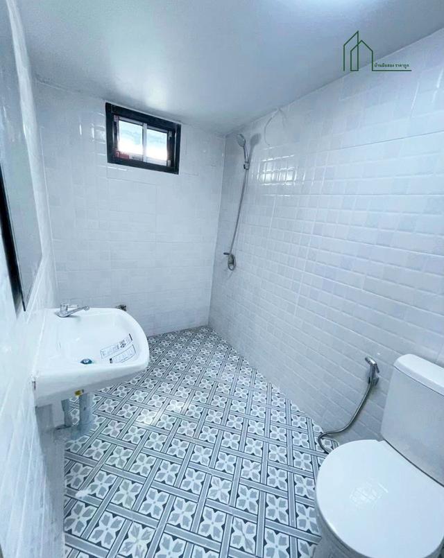 ขายบ้านสไตส์มินิมอล เคหะร่มเกล้า 24 หลังแดง ลากกระบัง พร้อมอยู่ 6