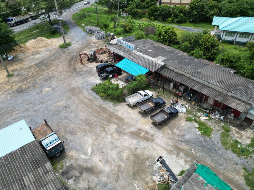 ที่ดินพร้อมห้องแถว 9 ห้อง 10