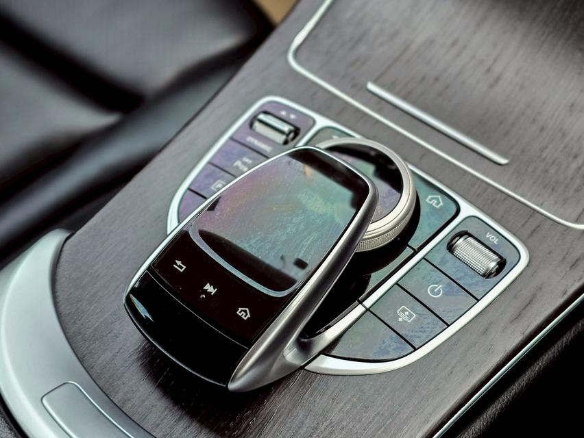รหัสรถ CBLX4415 📌Mercedes-Benz C220d Avantgarde (W205 Facelift) 16