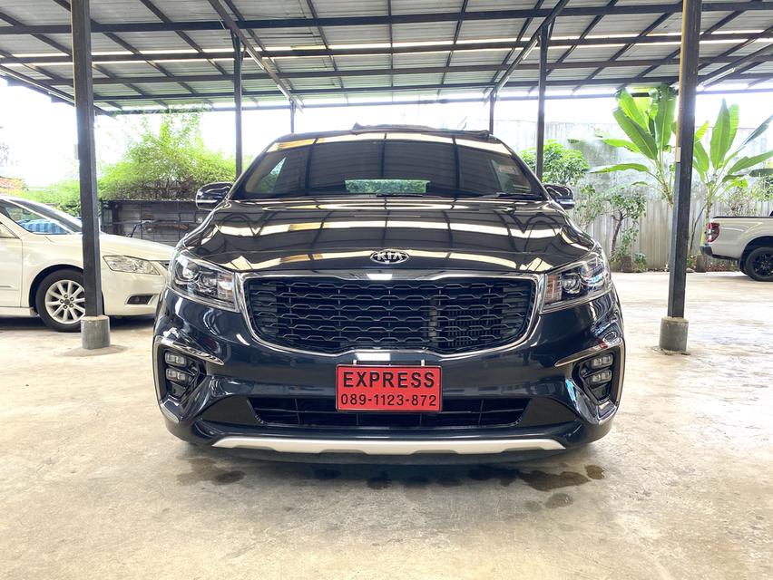 ขาย KIA GRAND CARNIVAL 2.2 SXL ปี2018 รุ่นท๊อป รถมือเดียว