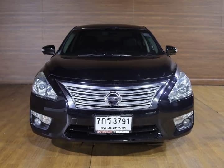 Nissan Teana สีดำ 3