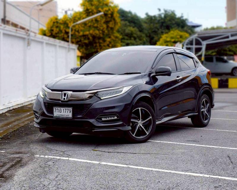 Honda HRV 1.8 RS เกียร์ Auto สีเทา ตัวTop ปี 2018 (MNC)