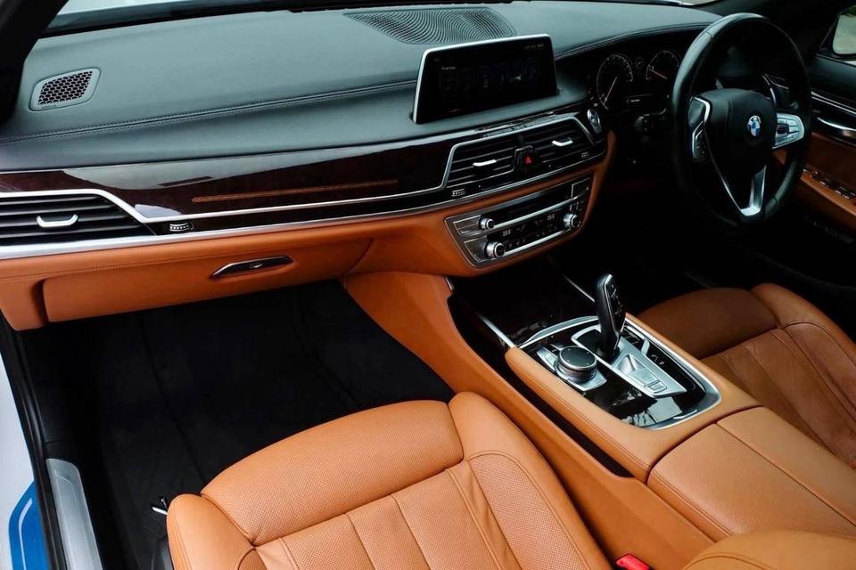 (แจ้งรหัสรถ PR3003) Bmw (G12) 740Li xDrive Pure Excellence ปี 2017 รูปที่ 13