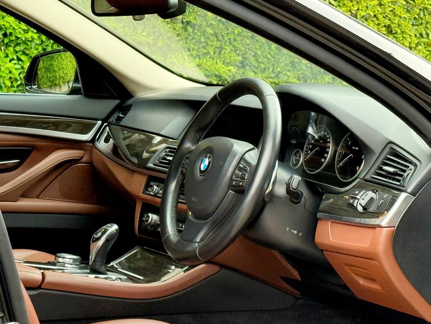 2016 BMW 525D F10 LCI รถมือเดียวออกป้ายแดง รถวิ่งน้อย ประวัติ SERVICE ครบ รถไม่เคยมีอุบัติเหตุครับ 10