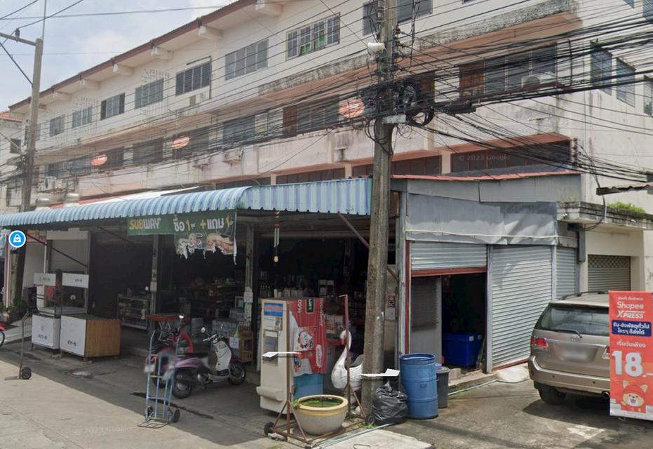 ขายอาคารพาณิชย์ 3 ชั้น 3 คูหา ตั้งอยู่ในโครงการ พรธิสาร 5 รังสิต-คลอง 7 ต.ลำผักกูด อ.ธัญบุรี จ.ปทุมธานี 3