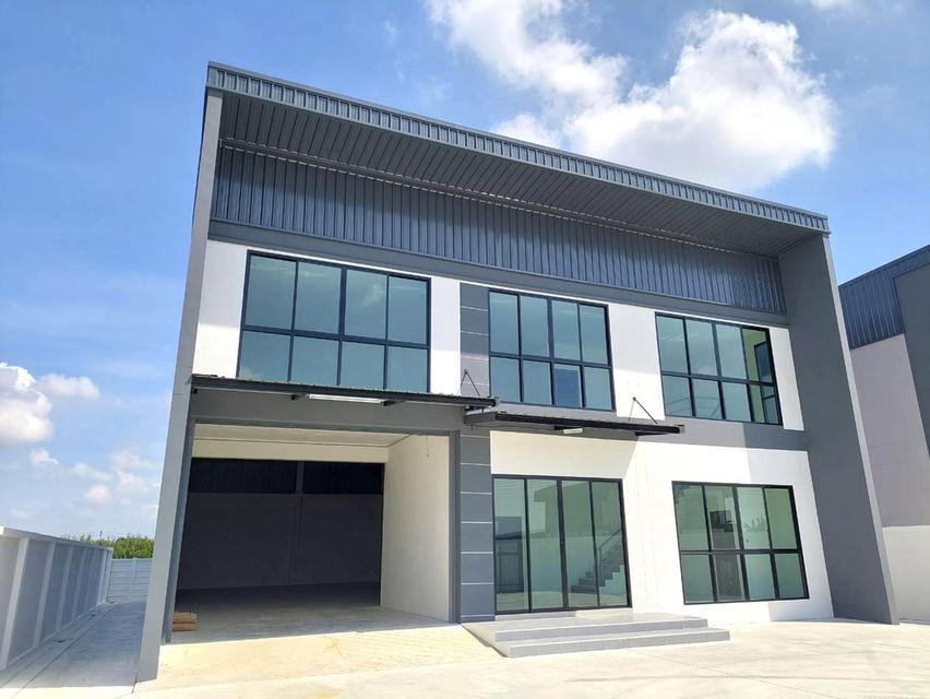 โครงการมังกรทองแฟคทอรี่ อยู่ติดถนนใหญ่ เส้น340 เหมาะสำหรับขยายธุรกิจ ทำออฟฟิศ โกดกัง โรงงาน ราคาเริ่มต้น 2.9 ล้านบาท 4