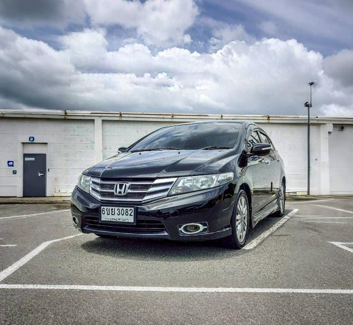 Honda City 1.5 SV เกียร์ Auto สีดำ ปี 2012 (Top)