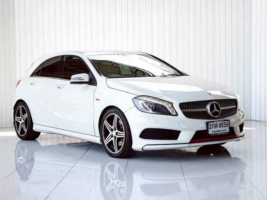 Benz A250 AMG Sport 2.0W176 Sport Hatchback ปี 2013 โฉม ปี 12-19 3