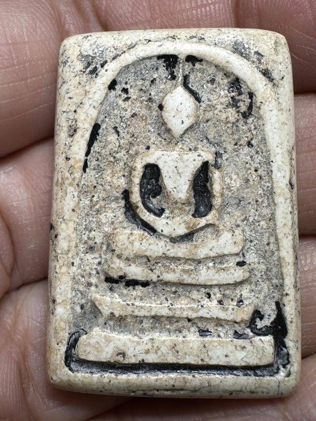 พระสมเด็จพิมพ์ใหญ่ มีคราบรักเดิมพระผ่านการบูชา 7