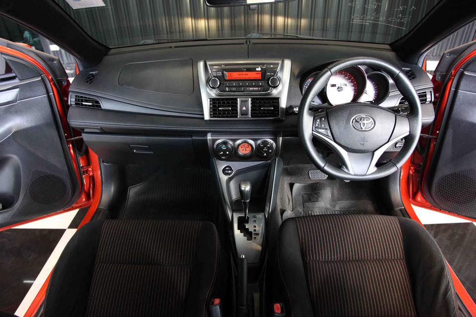 TOYOTA Yaris 1.2 G AIRBAG ABS TOP ปี 2015 AUTO 3