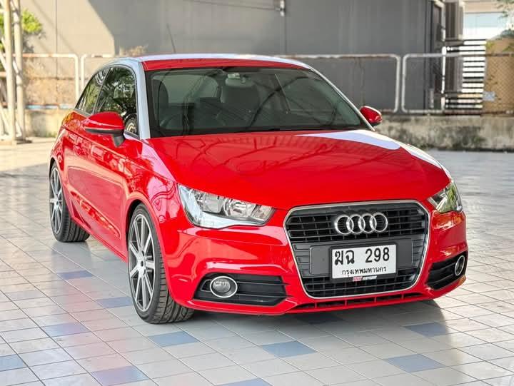 AUDI A1 สีแดง 2