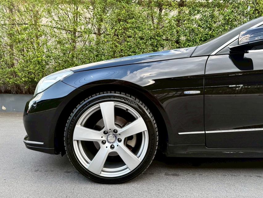 Mercedes-Benz E 200 Cabriolet AMG Dynamic (W207) ปี 2011 รูปที่ 4