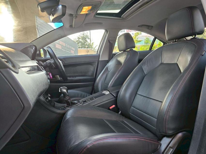 รหัสรถ WMT5356 MG6 1.8X Sunroof Hatchback ปี 2017 ไมล์ 277,933 km 9