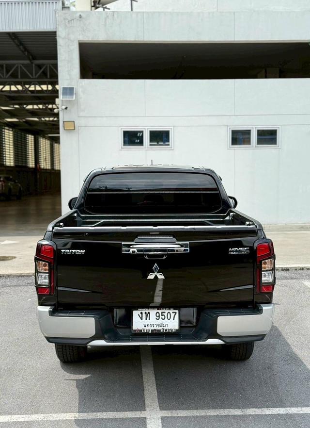 MITSUBISHI TRITON 2.4GT PLUS BOUBLE CAB 2021 สีดำ เกียร์ธรรมดา ดีเซล มือเดียวป้ายแดง 5
