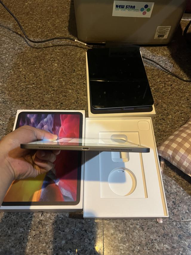 ขายiPadPro11นิ้วสีดำ256กิ๊กสูนTrueมีกล่องไร้รอยตกใช้งานดีถูกๆ รูปย่อยที่ 4