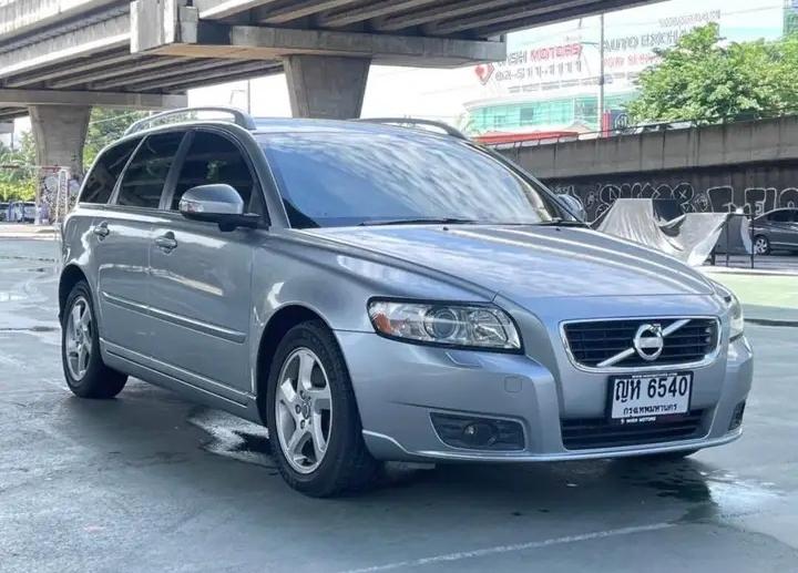 Volvo V50 รถมือสอง