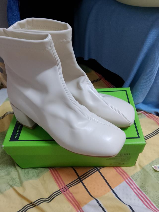 รองเท้าซื้อมาไม่ได้ใส่ 6