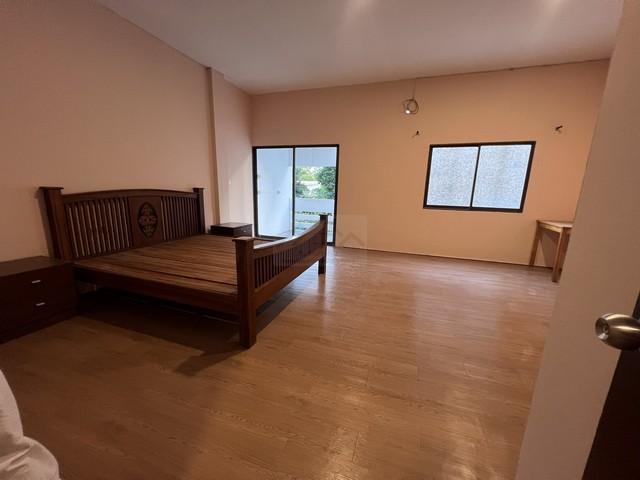 ให้เช่าโฮมออฟฟิศ 4.5 ชั้น 28 ตร.ว. ซอยวิภาวดี 22 สไตล์มินิมอล ด้านหลังติดการบินไทย 4