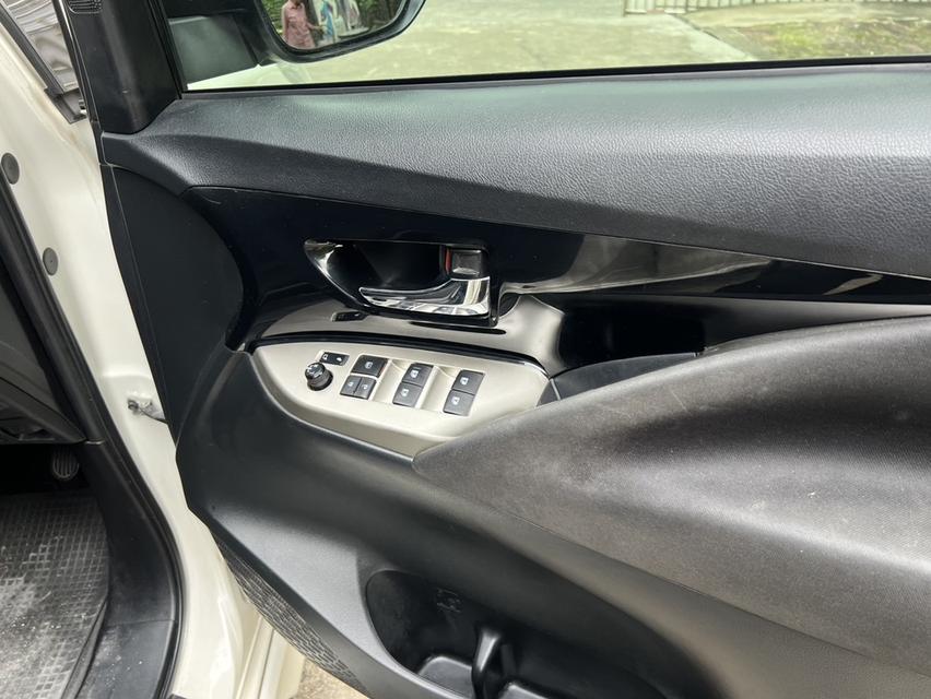 Toyota INNOVA 2.8 Crysta #0818061242 6