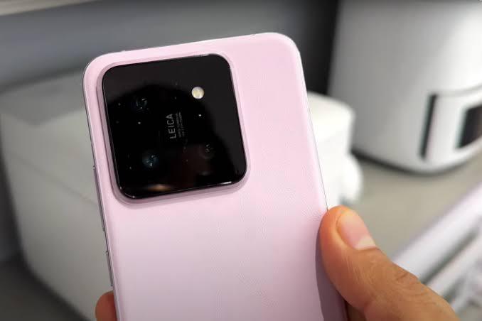 Xiaomi 14 Pro สีชมพู 3