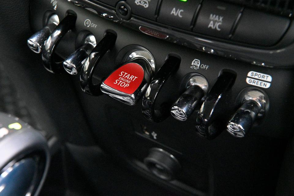 Mini Countryman S Hightrim 2018 มี Msi 10 ปี ถึง 2028 มีวารันตี Extend เหลือถึง 25/12/2026 รูปที่ 13