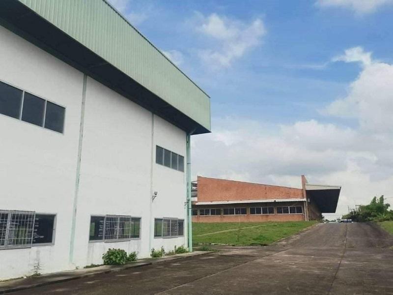 #ขายโรงงานใกล้ท่าเรือแหลมฉบัง ขนาดที่ดิน 30ไร่ มี 2โกดัง ขนาด 6500 ตรม และ 6700 ตรม //ความสูง 15เมตร 3