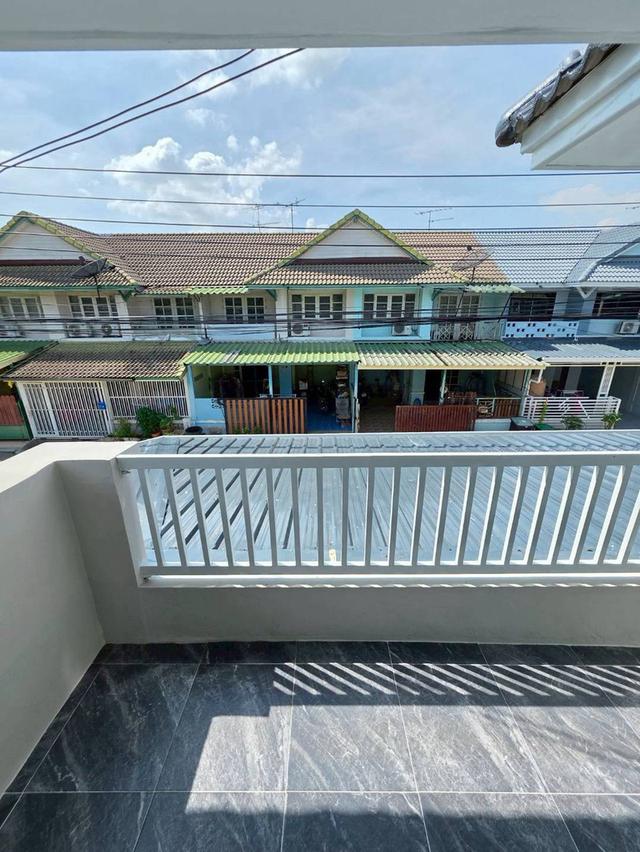 หมู่บ้านพฤกษา3 ริมคลอง 3 ถนนวัดลาดปลาดุก บางบัวทอง ทาวน์เฮาส์ 2 ชั้น หลังมุม ตกแต่งใหม่พร้อมอยู่ มีพื้นที่ด้านข้าง หน้าหมู่บ้านมีเซเว่น//ตลาดสด 19