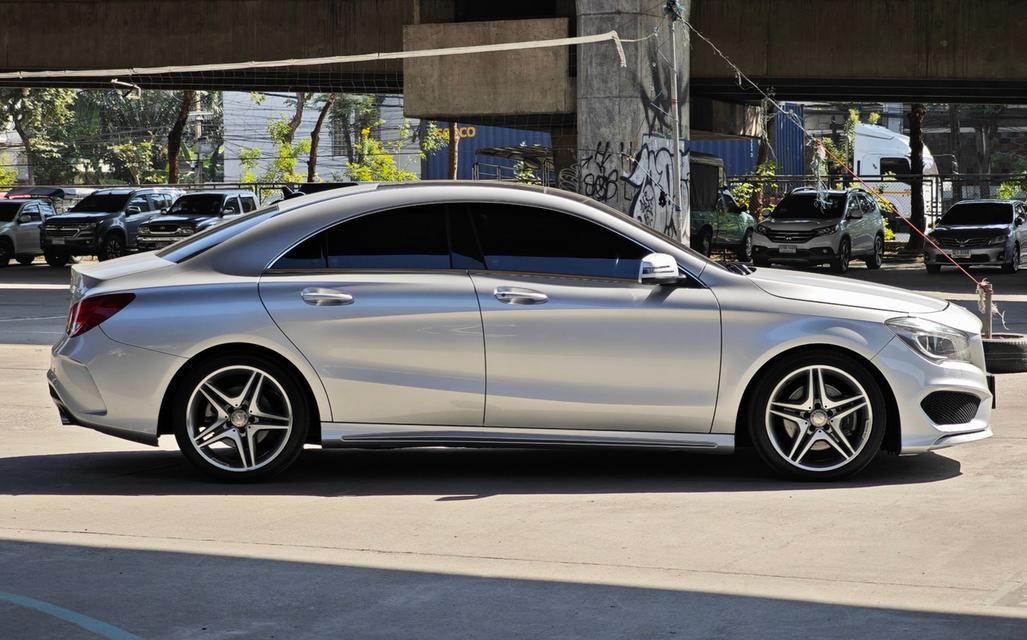 Mercedes Benz CLA 250 AMG W117 ปี 2014 4