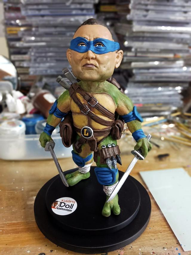 ตุ๊กตาปั้นตามสั่งตุ๊กตาเกษียณอายุงาน,ของที่ระลึกเกษียณงาน,ของขวัญสั่งทำ ของขวัญแฮนด์เมด