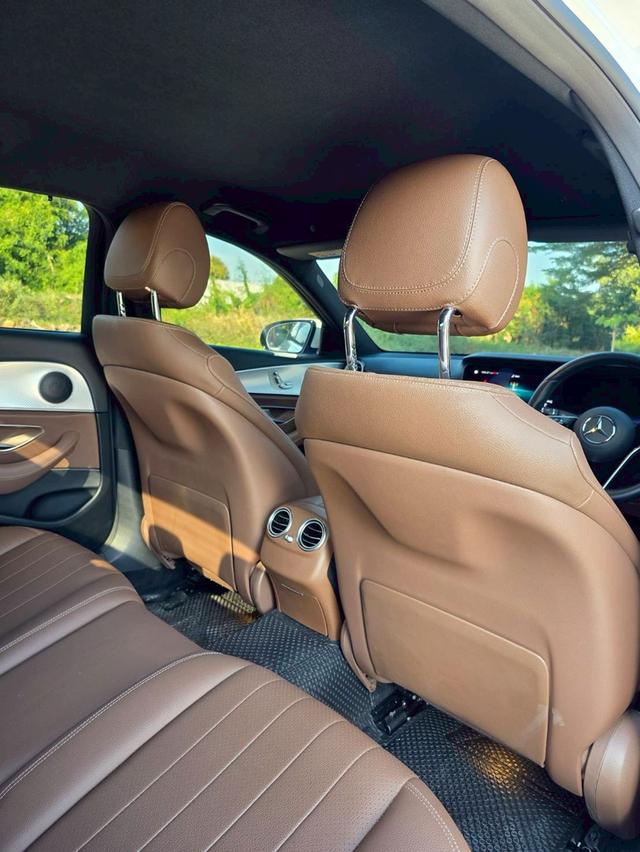 Mercedes-Benz E300e Avantgarde (W213) (Facelift) ปี 2023 สีขาว ไมล์ 50,000 กม. 13