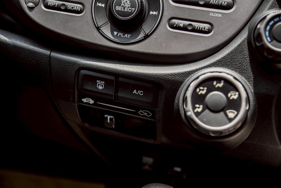 รหัสรถ CBL3217 HONDA Jazz 1.5 V [GE] i-VTEC AT 2009 19