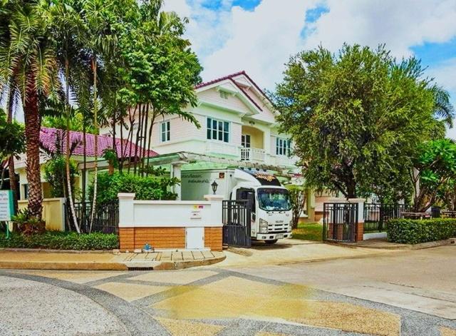 คฤหาสน์ใหญ่ 2หลัง วัชรพล ทางด่วนเอกมัย-รามอินทรา 5นอน ให้เช่า สุขาภิบาล5 เพลินนารี 120 ตร.วา แอร์9ตัว เฟอร์นิเจอร์บิ้วอิ 1