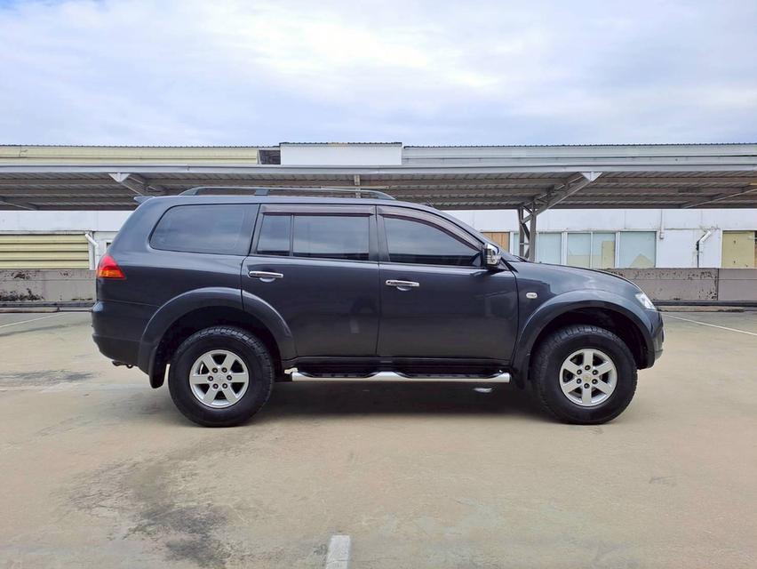 Mitsubishi Pajero Sport 2.5 GT 2WD ปี 2009 สีเทา รถมือเดียวออกห้างป้ายแดง รถมีประวัติเข้าศูนย์ตลอด  2