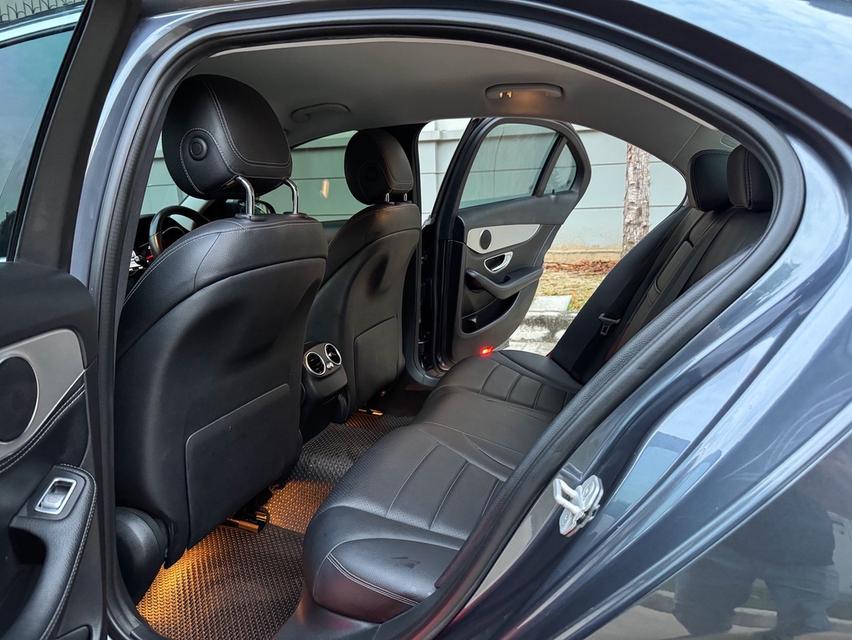 รหัสรถ AVA7774 🌟 Benz C200 AMG เบนซินล้วน w205 ปี 2016 13