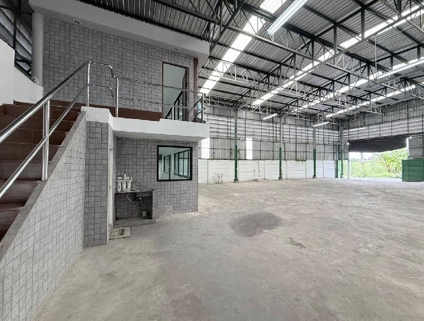 ให้เช่าโกดัง พร้อมสำนักงาน ซอยอ่อนนุช 65 พื้นที่ดิน 110 ตารางวา พื้นที่โกดัง 448 ตารางเมตร 2