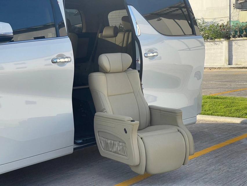 Toyota Alphard 2.5 Hybrid X 2019 รถใหม่ ใช้น้อย ราคาโดนใจ  5